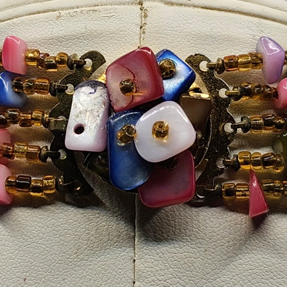 Vintage‎ Multi Strand Mother of Pearl Shell Chip Bead Necklace Colorful Boho